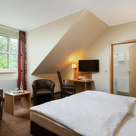 فندق Classicx & -