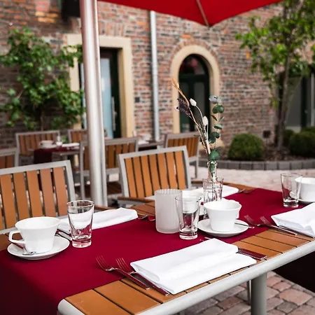 מלון Classicx & -